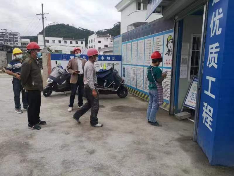 屯溪城建投公司多措并舉，筑牢建筑工地“防疫墻”