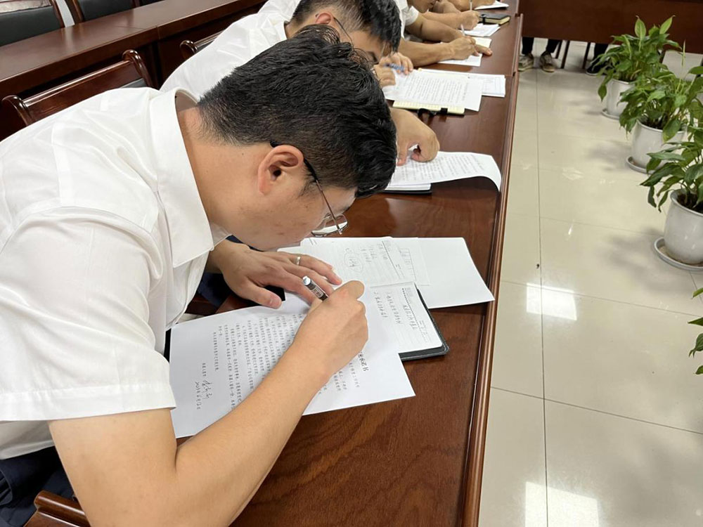 城建投公司召開(kāi)全體員工大會(huì)暨安全生產(chǎn)、保密工作會(huì)議?