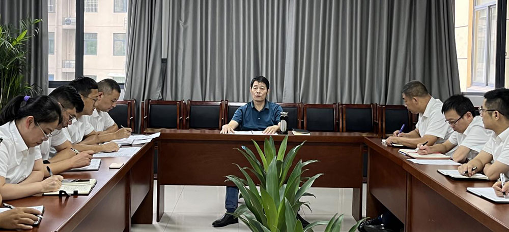 城建投公司黨支部召開黨員（擴(kuò)大）會(huì)議暨酒駕、醉駕等違法犯罪行為警示教育集體談話會(huì)